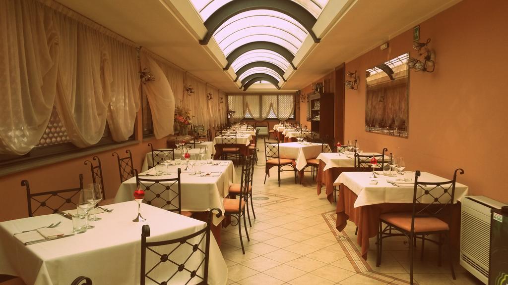 Hotel De Paris Terni Kültér fotó