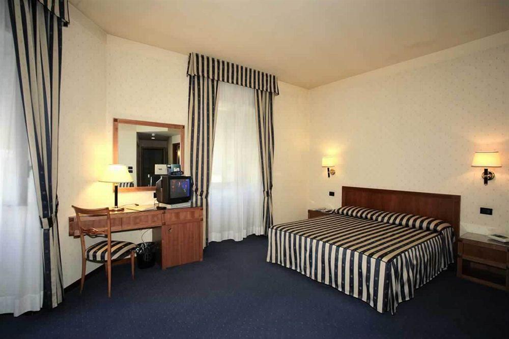 Hotel De Paris Terni Kültér fotó