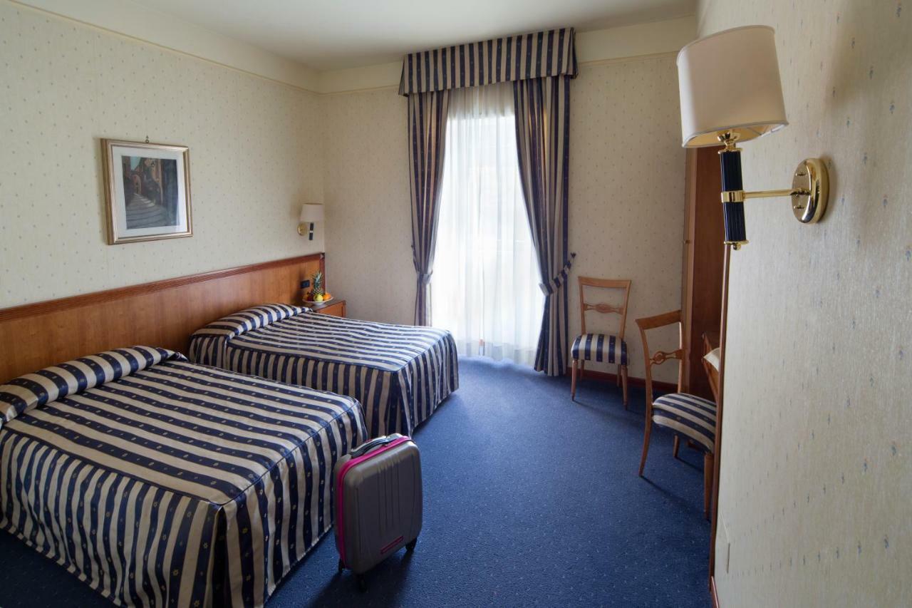 Hotel De Paris Terni Kültér fotó
